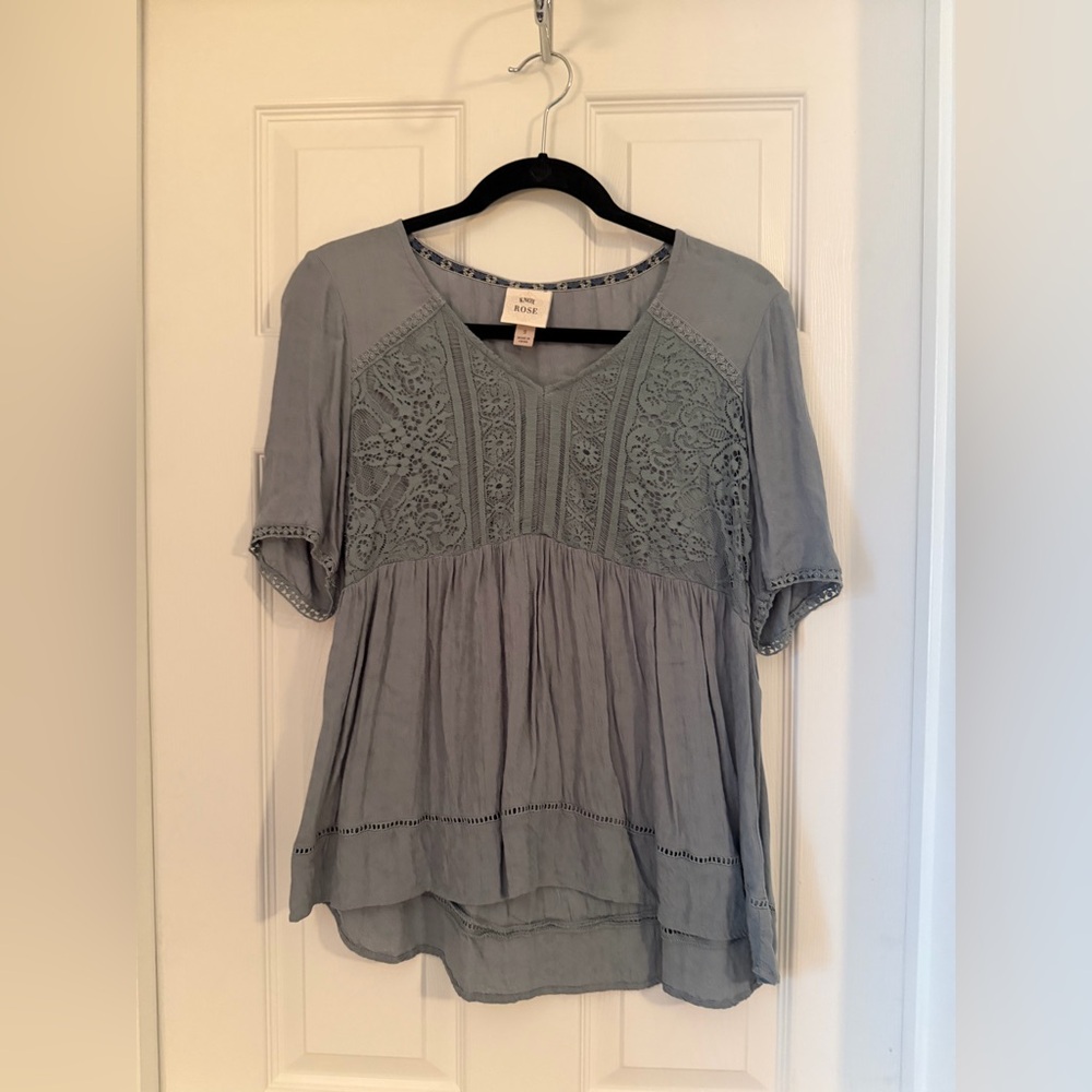 Knox Rose Women's Lace Accent Blouse - Light Gray